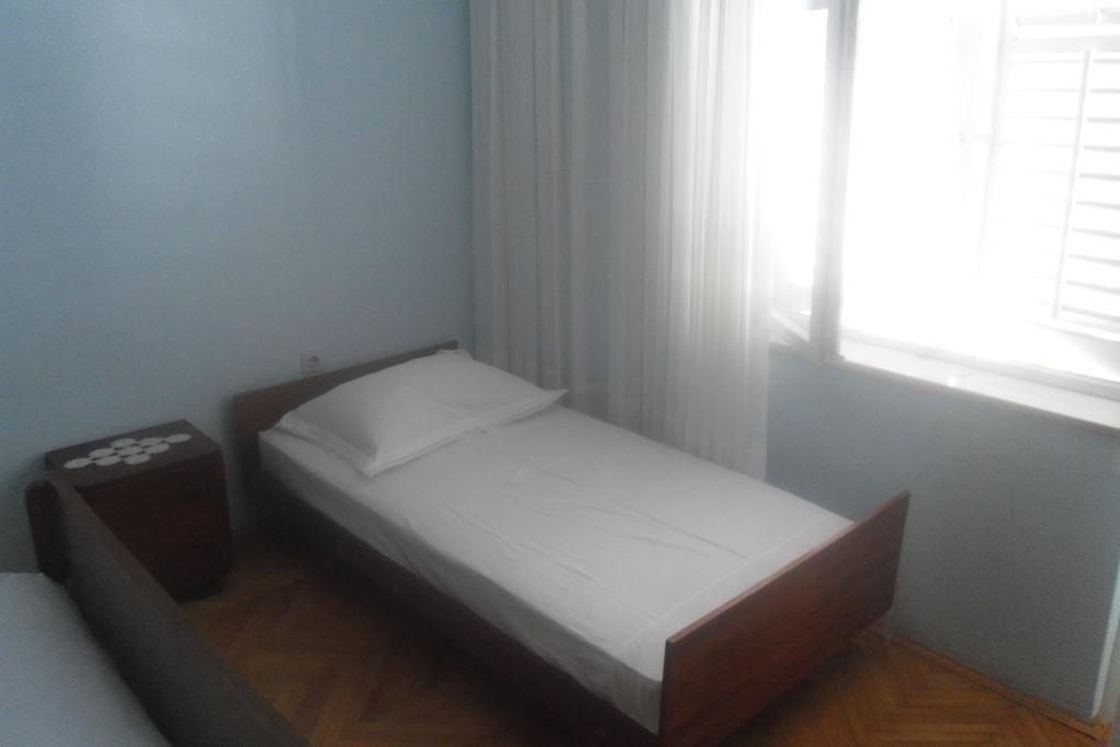 Hostel Guesthouse Mira โอมิช ห้อง รูปภาพ